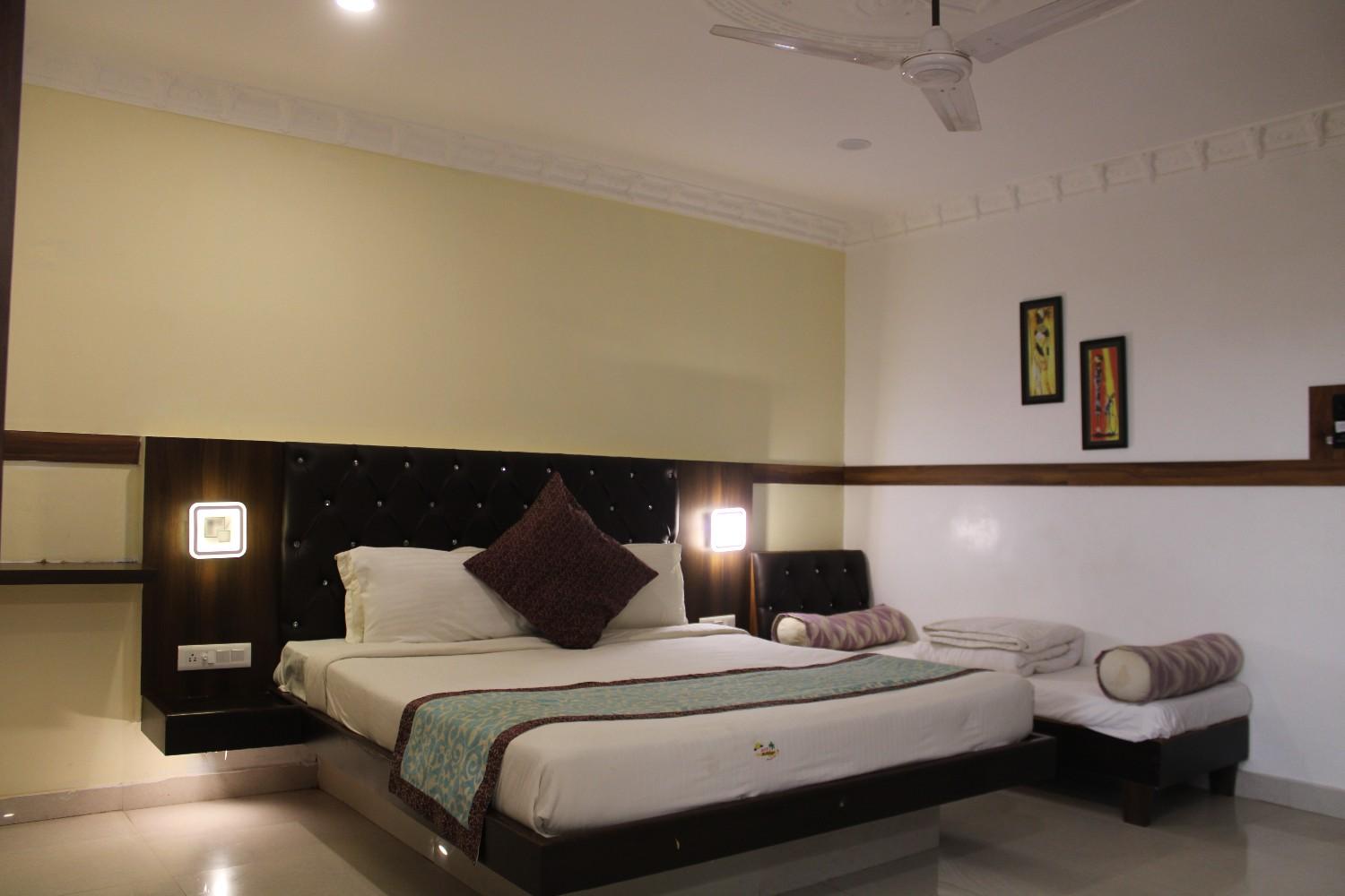 Swimming Pool View Room